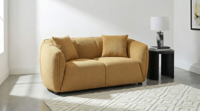 Aleisha Loveseat — photo 2