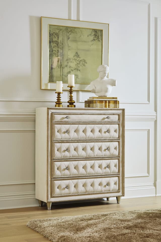 Antonella 5-drawer Bedroom Chest Ivory and Camel — photo 2