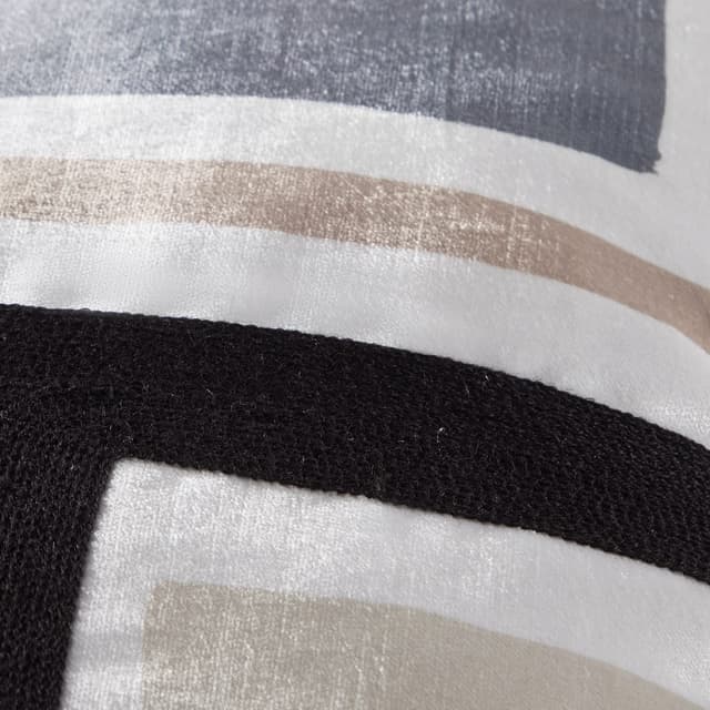 Salayar Pillow — photo 4