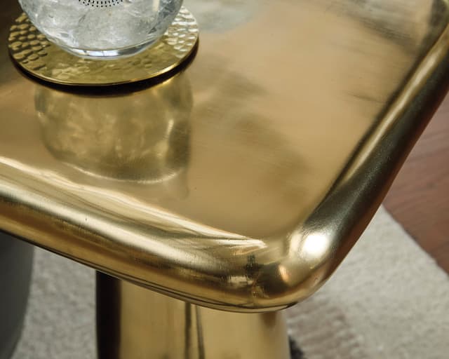 Ashley A4000717 - Accent Table — photo 3