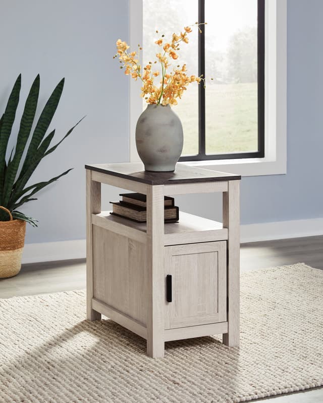 Ashley T190-217 - End Table — photo 1