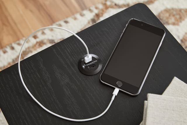 Ashley T208-117 - End Table (USB-A / USB-C Ports) — photo 3