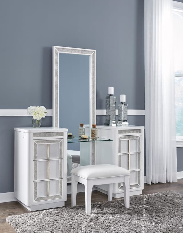 B822 - Vanity w/Stool (LED Lights) — photo 3