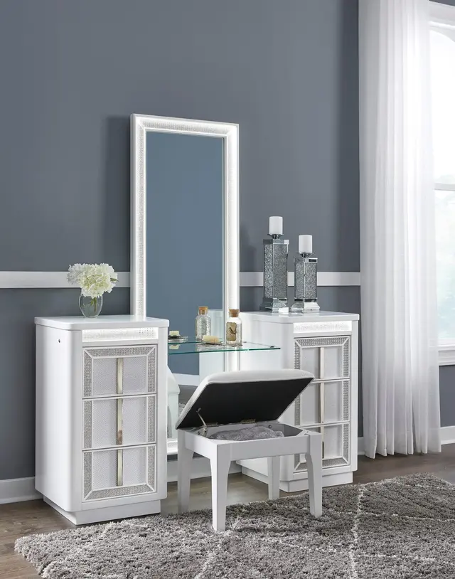 B822 - Vanity w/Stool (LED Lights) — photo 1