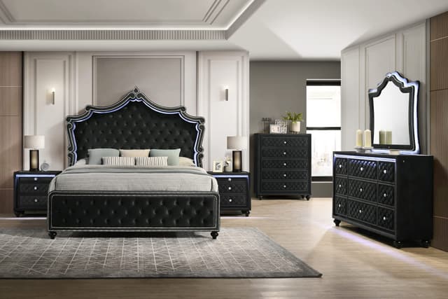 Kingdom Black 4PC OR 5PC Set — photo 1