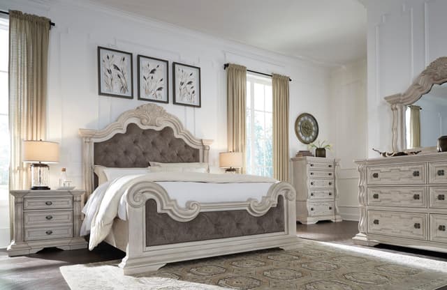 B948 - 5pc Bedroom Set — photo 2