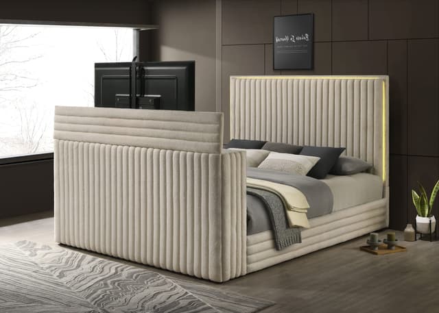Villa White Platform Bed - Queen ONLY — photo 1