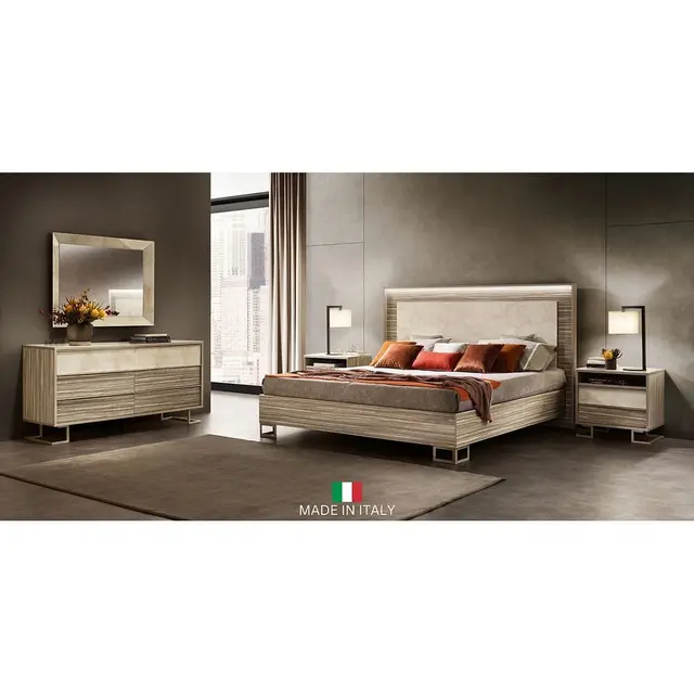 Luce Collection — photo 1