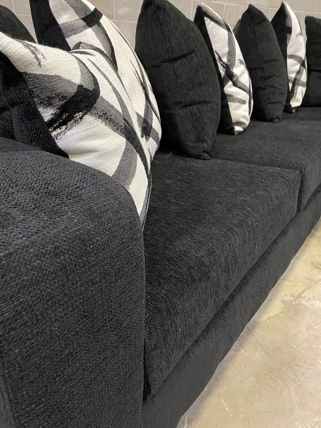 110 - BLACK Sectional — photo 1