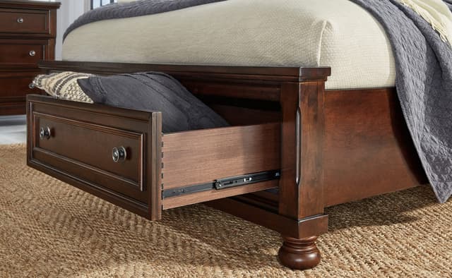 Ashley B697 - 5pc Bedroom Set — photo 3