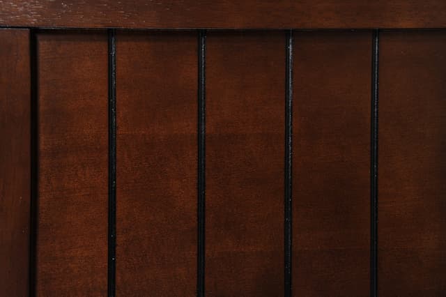 Bardstown Dining Table (18 Leaf) — photo 2
