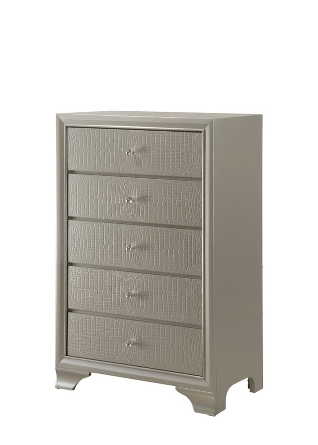 Lyssa Chest — photo 1