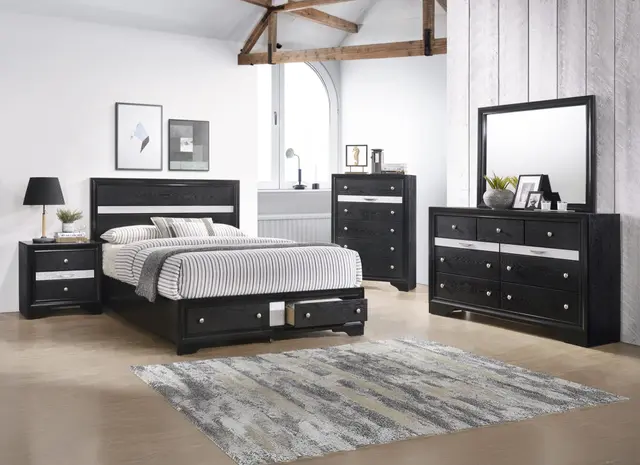 Regata King/Queen Footboard Drawers(2) Bk/Silver — photo 1