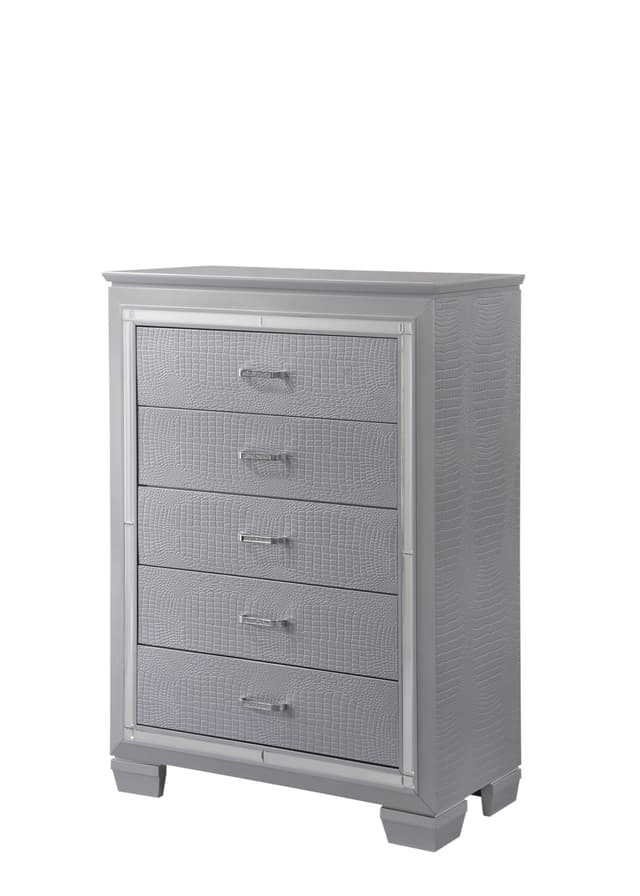 Lillian Chest — photo 1
