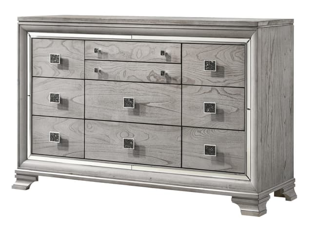 Vail Dresser — photo 1